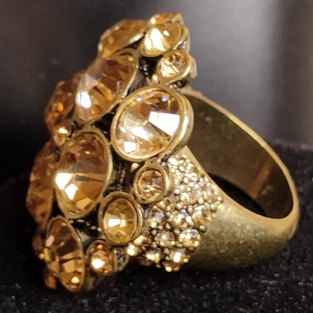 7 Charming Sisters "In Touch"‎ Crystal Statement Ring NWT